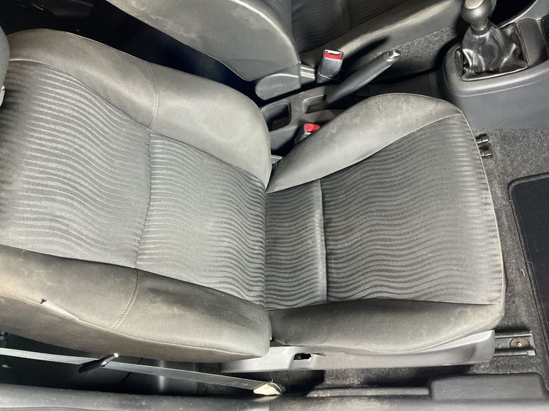 Suzuki Swift 1.2 Comfort 2011 – снимка 26