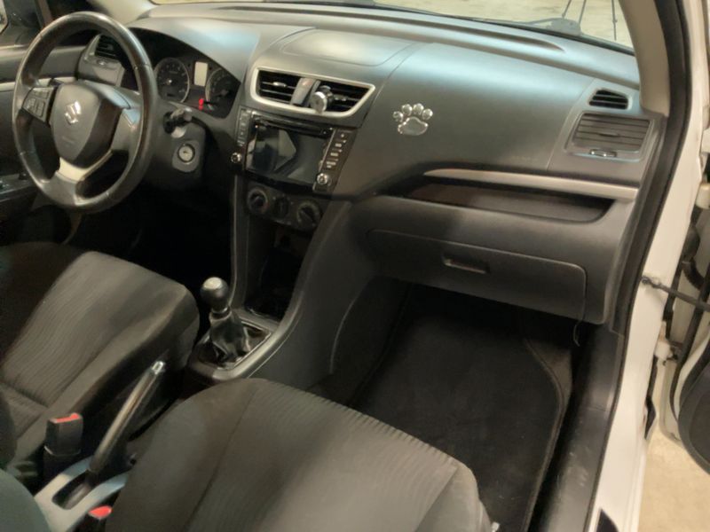 Suzuki Swift 1.2 Comfort 2011 – снимка 17