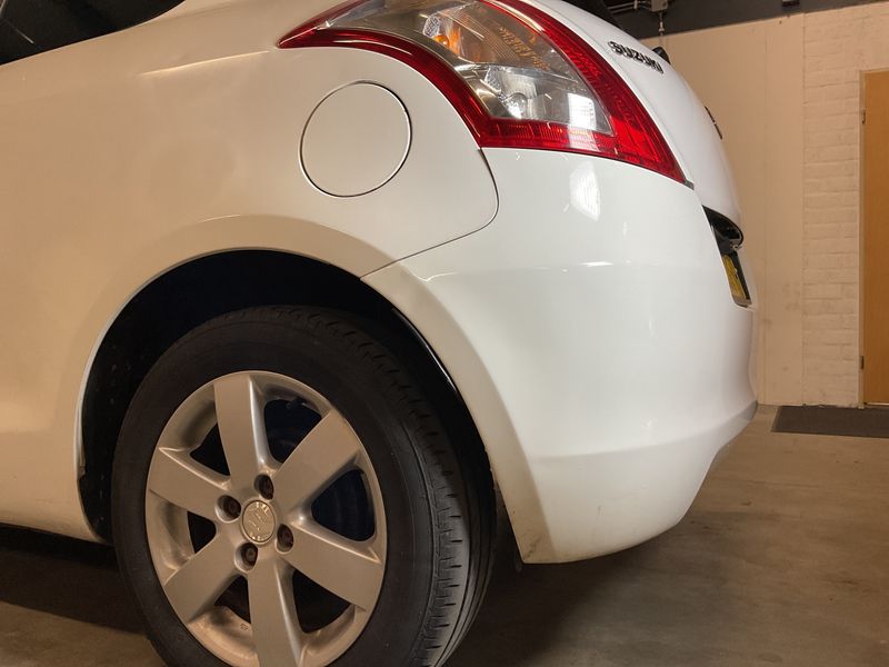 Suzuki Swift 1.2 Comfort 2011 – снимка 37