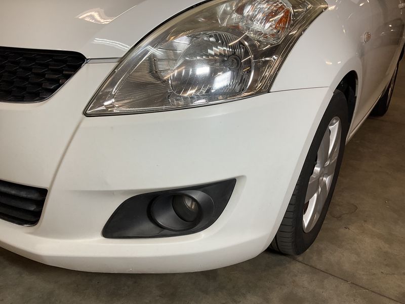 Suzuki Swift 1.2 Comfort 2011 – снимка 44