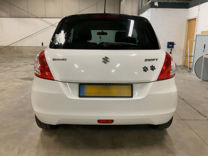 Suzuki Swift 1.2 Comfort 2011 – снимка 7