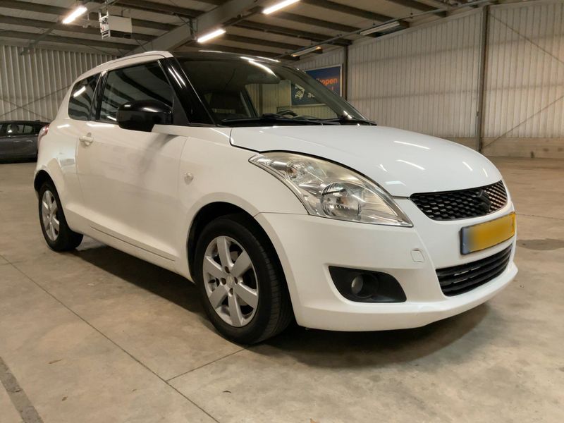 Suzuki Swift 1.2 Comfort 2011 – снимка 12