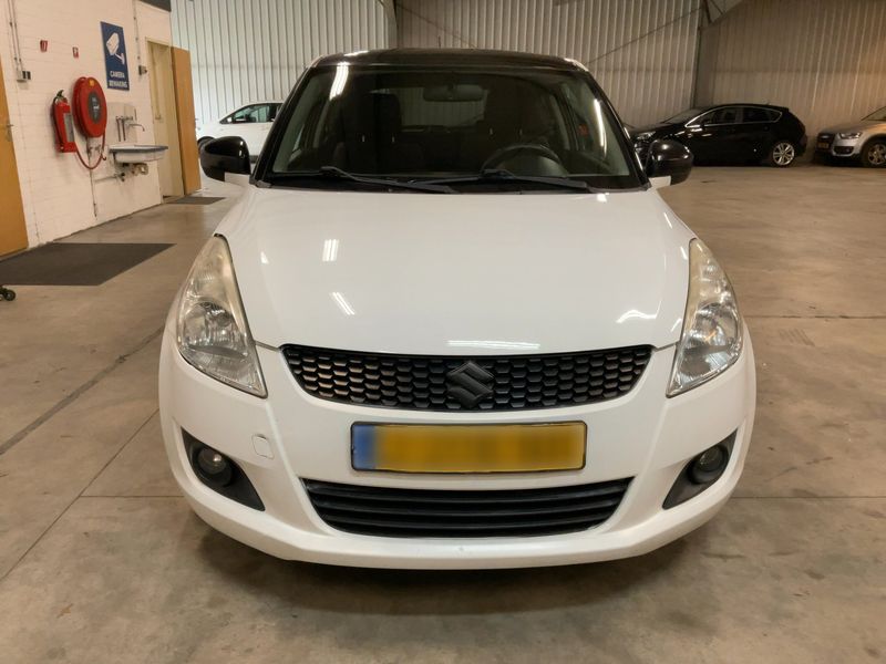 Suzuki Swift 1.2 Comfort 2011 – снимка 14