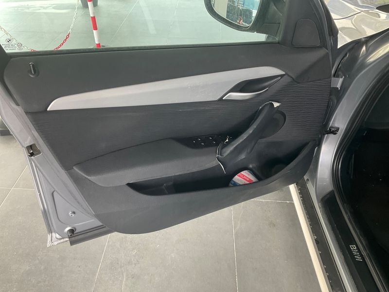 BMW X1 xDrive 20d 2011 – снимка 21