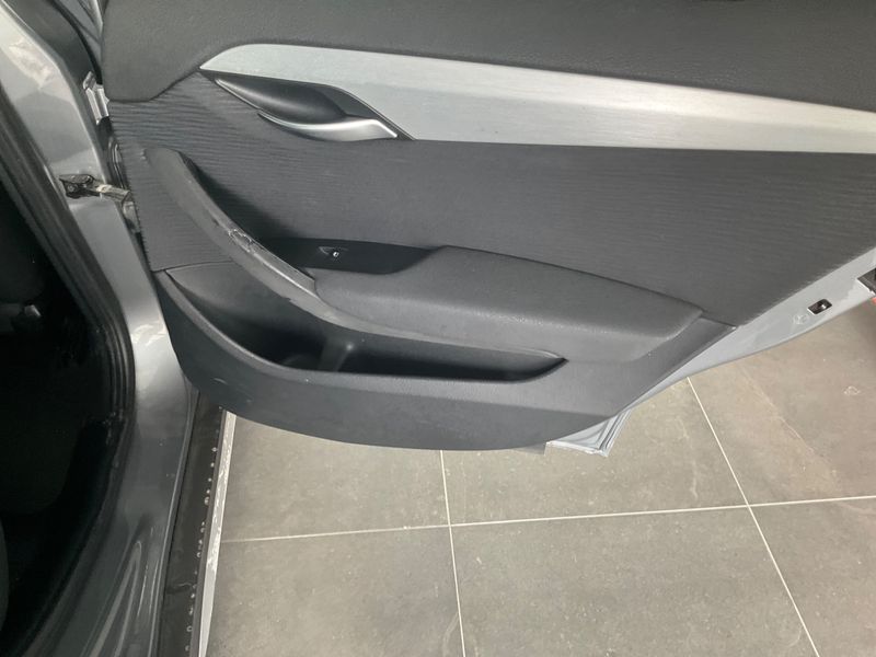 BMW X1 xDrive 20d 2011 – снимка 24