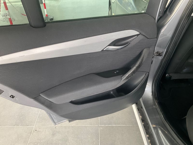 BMW X1 xDrive 20d 2011 – снимка 23