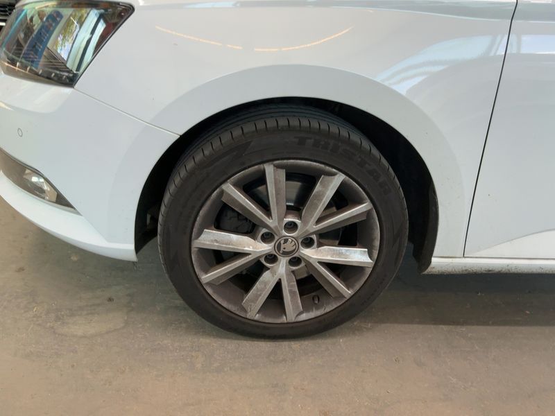 Skoda Fabia 1.0 TSI Style 2017 – снимка 3