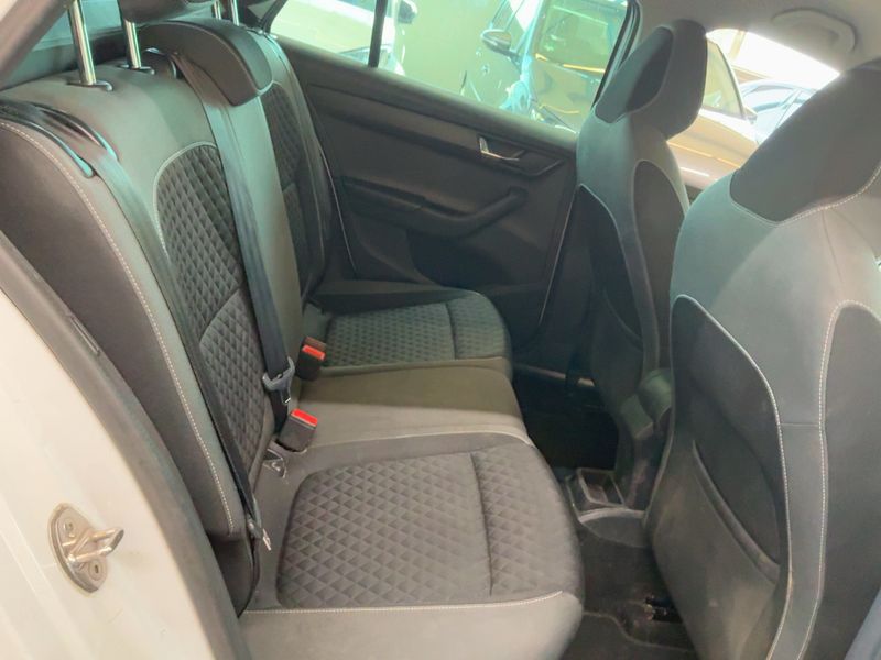 Skoda Fabia 1.0 TSI Style 2017 – снимка 20