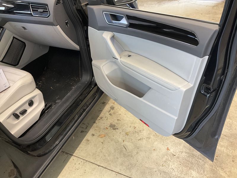 Volkswagen Touran 2.0 TDI Highline BlueMotion Tech 2017 – снимка 21