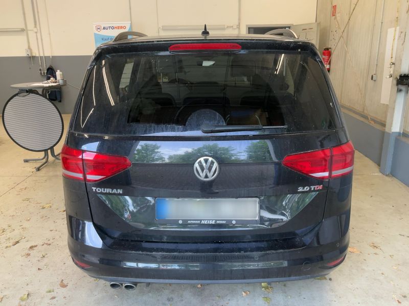 Volkswagen Touran 2.0 TDI Highline BlueMotion Tech 2017 – снимка 7