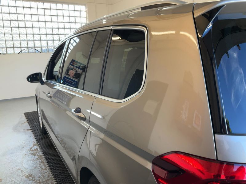 Volkswagen Touran 2.0 TDI Highline BlueMotion Tech 2016 – снимка 6