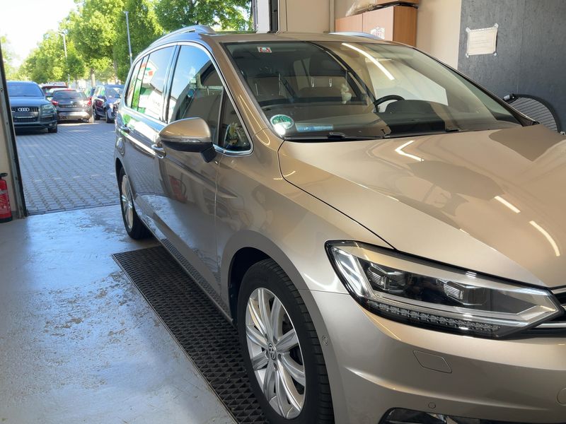 Volkswagen Touran 2.0 TDI Highline BlueMotion Tech 2016 – снимка 12