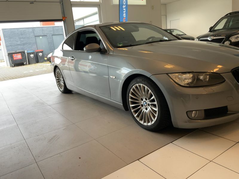BMW 3er 325i 2008 – снимка 12