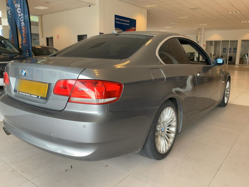 BMW 3er 325i 2008 – снимка 8