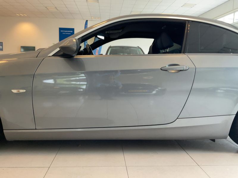 BMW 3er 325i 2008 – снимка 4