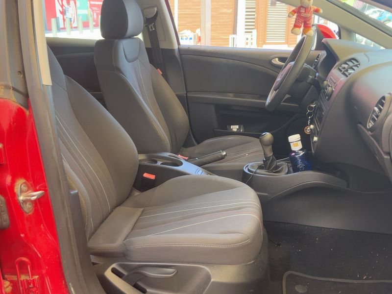 Seat Leon 1.6 TDI Reference Copa 2012 – снимка 16