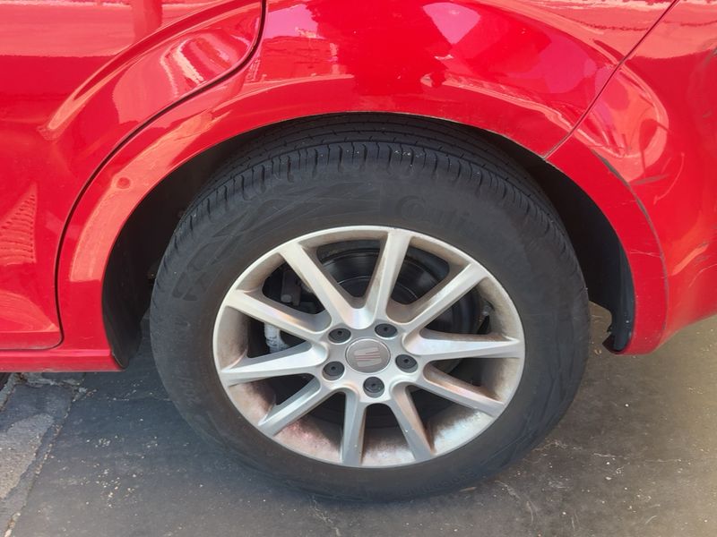 Seat Leon 1.6 TDI Reference Copa 2012 – снимка 5