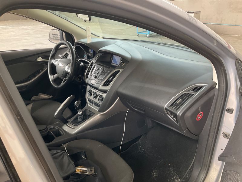 Ford Focus 1.6 TDCi 2011 – снимка 3
