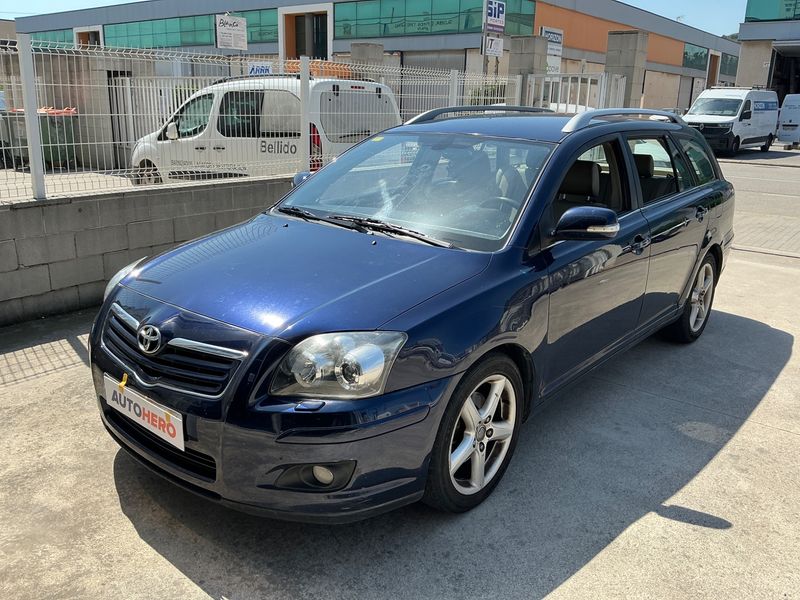 Toyota Avensis 2.2 D-4D Executive 2007 – снимка 1