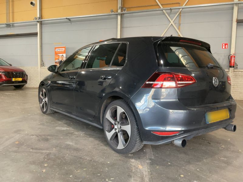 Volkswagen Golf VII 2.0 TFSI GTI "Performance" BlueMotion Tech 2015 – снимка 6