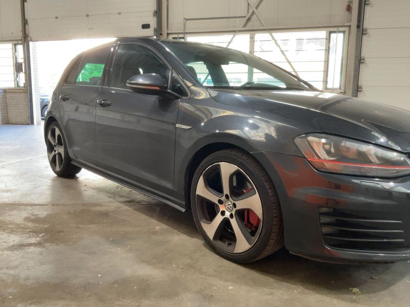 Volkswagen Golf VII 2.0 TFSI GTI "Performance" BlueMotion Tech 2015 – снимка 12