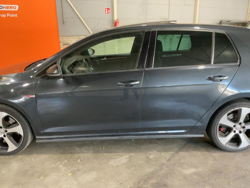 Volkswagen Golf VII 2.0 TFSI GTI "Performance" BlueMotion Tech 2015 – снимка 4