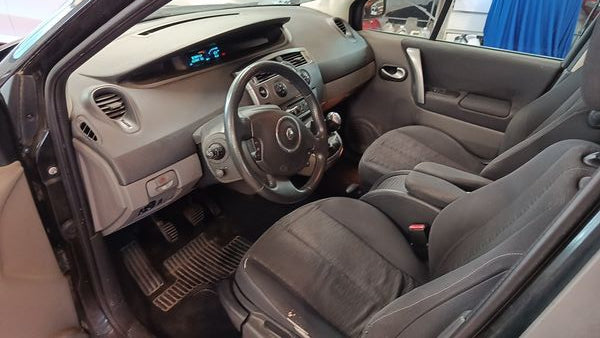 Renault Scenic 1.5 dCi Dynamique 2008 – снимка 3