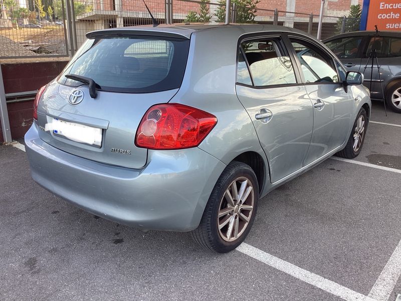 Toyota Auris 1.4 Turbodiesel Luna+ 2009 – снимка 2
