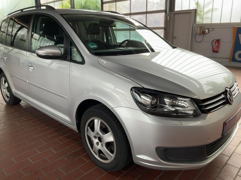 Volkswagen Touran 2.0 TDI Comfortline 2011 – снимка 12