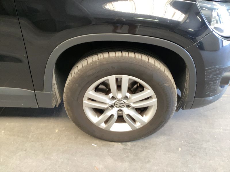 Volkswagen Tiguan 2.0 TDI Trend & Fun BlueMotion Tech 2013 – снимка 11