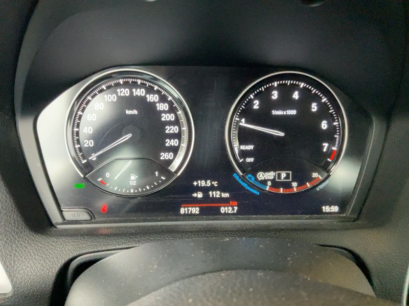 BMW 1er 118i Sport Line 2019 – снимка 18