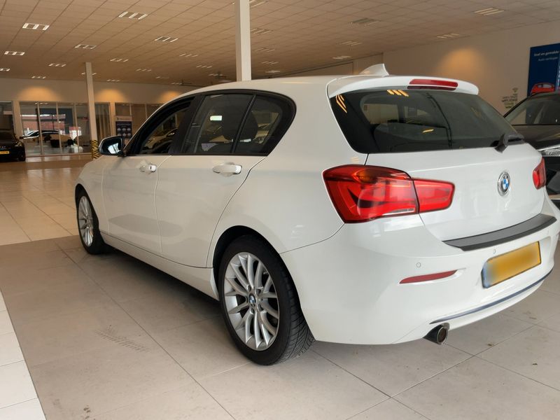 BMW 1er 118i Sport Line 2019 – снимка 6