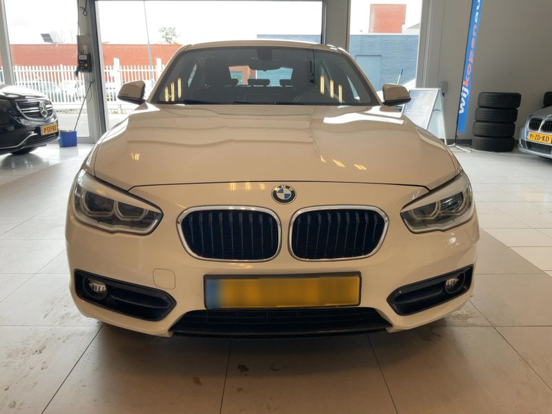 BMW 1er 118i Sport Line 2019 – снимка 14