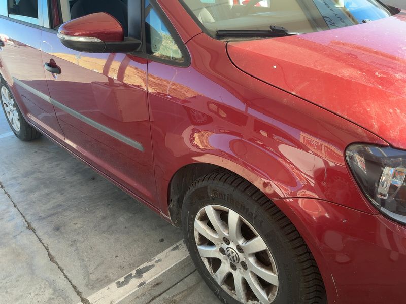 Volkswagen Touran 1.6 TDI Edition BlueMotion Tech 2014 – снимка 12