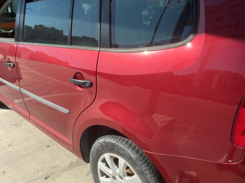 Volkswagen Touran 1.6 TDI Edition BlueMotion Tech 2014 – снимка 6