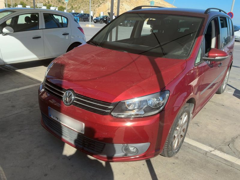 Volkswagen Touran 1.6 TDI Edition BlueMotion Tech 2014 – снимка 1