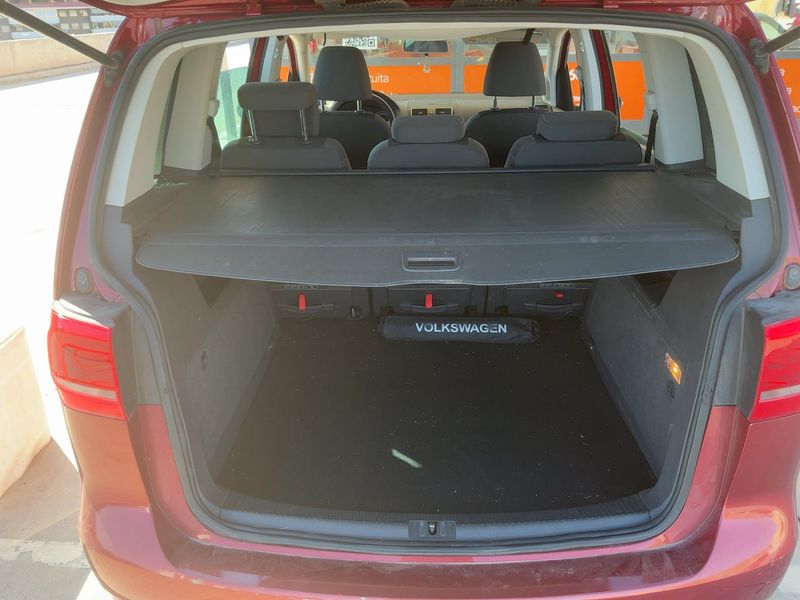 Volkswagen Touran 1.6 TDI Edition BlueMotion Tech 2014 – снимка 15