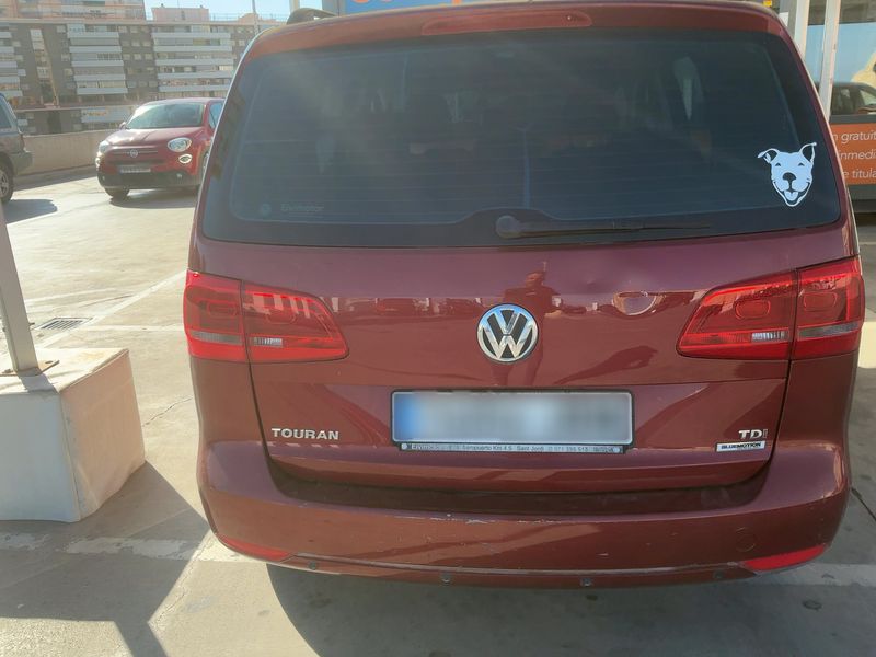 Volkswagen Touran 1.6 TDI Edition BlueMotion Tech 2014 – снимка 7