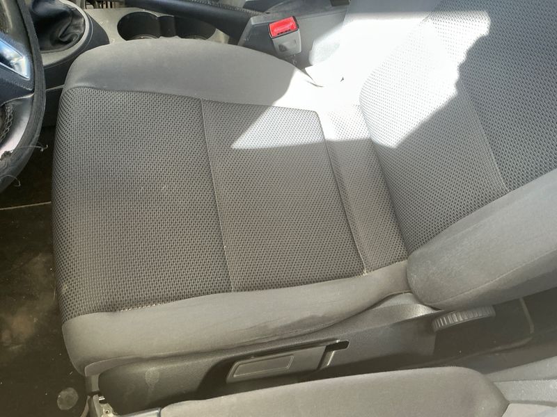 Volkswagen Touran 1.6 TDI Edition BlueMotion Tech 2014 – снимка 24