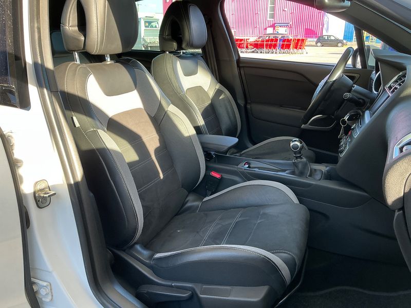 DS Automobiles DS4 1.6 Blue-HDi Business 2016 – снимка 16