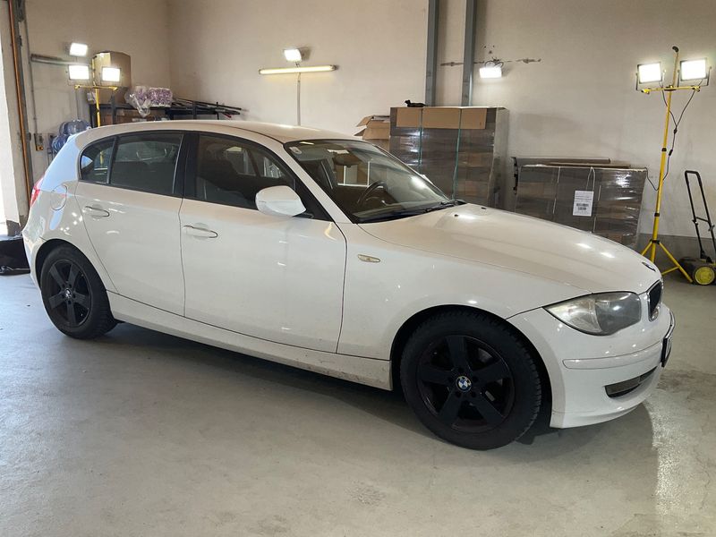 BMW 1er 116d 2011 – снимка 12