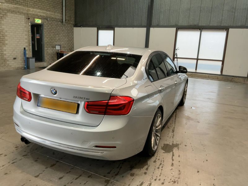 BMW 3er 330e Luxury Line 2017 – снимка 8