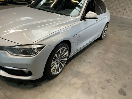 BMW 3er 330e Luxury Line 2017 – снимка 2