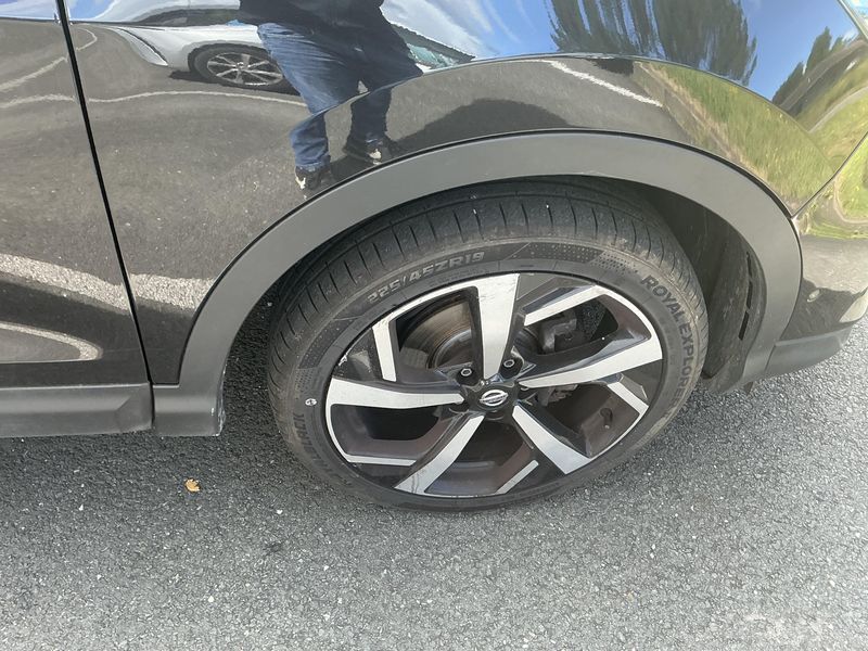 Nissan Qashqai 1.2 Tekna Premium 2018 – снимка 11