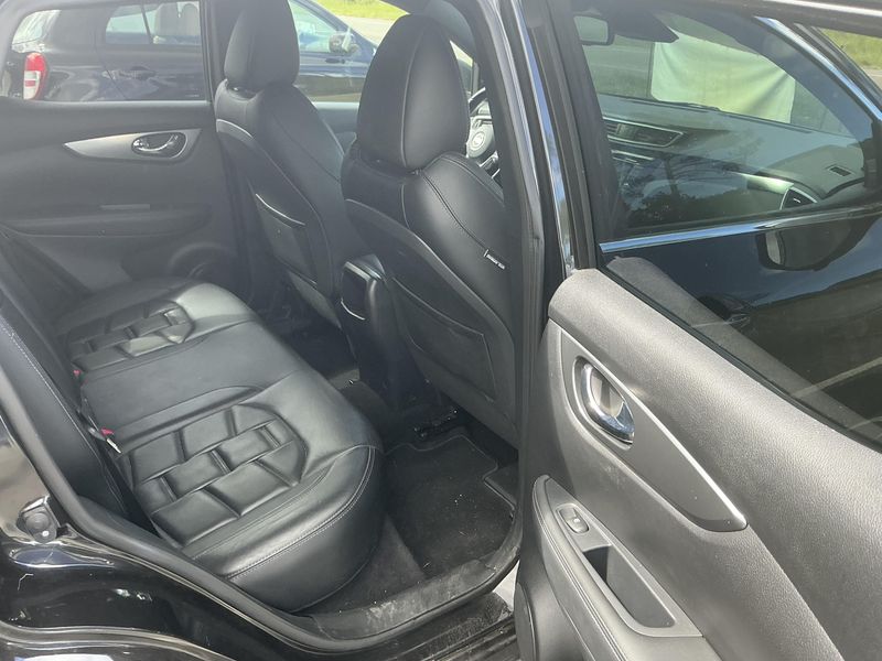 Nissan Qashqai 1.2 Tekna Premium 2018 – снимка 19