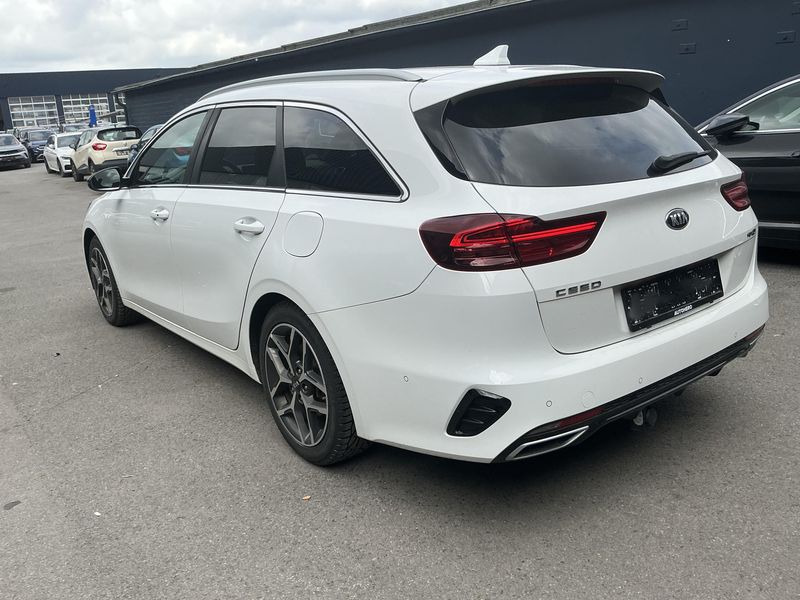 Kia cee'd 1.6 CRDi GT Line 2020 – снимка 6