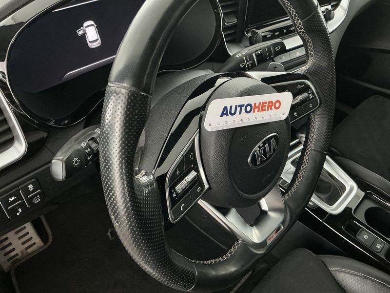 Kia cee'd 1.6 CRDi GT Line 2020 – снимка 32