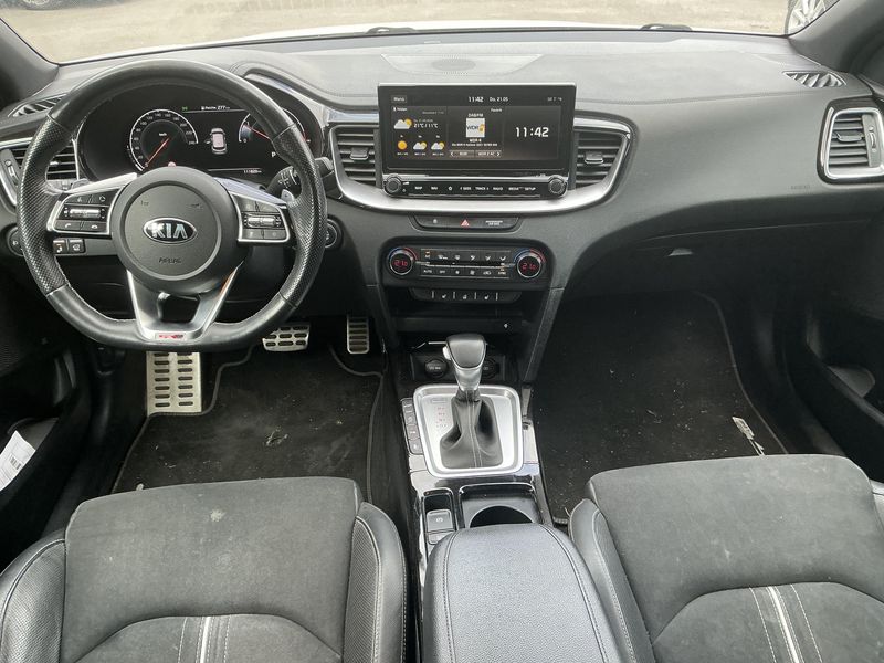Kia cee'd 1.6 CRDi GT Line 2020 – снимка 17