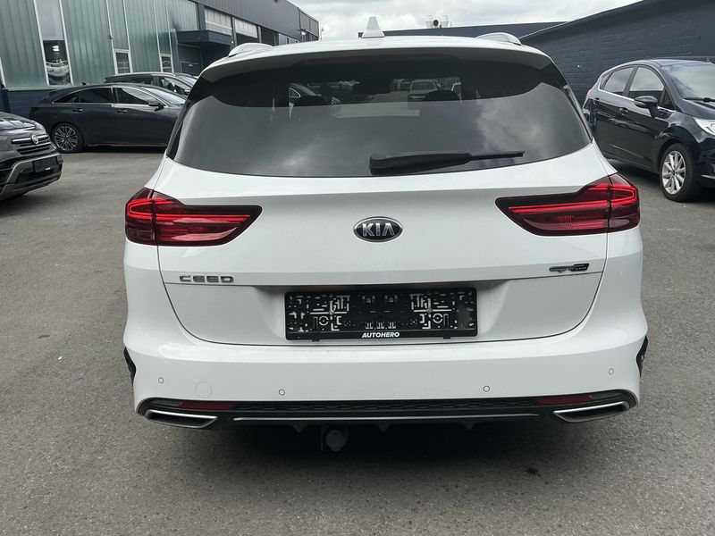 Kia cee'd 1.6 CRDi GT Line 2020 – снимка 7