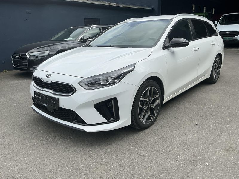 Kia cee'd 1.6 CRDi GT Line 2020 – снимка 2